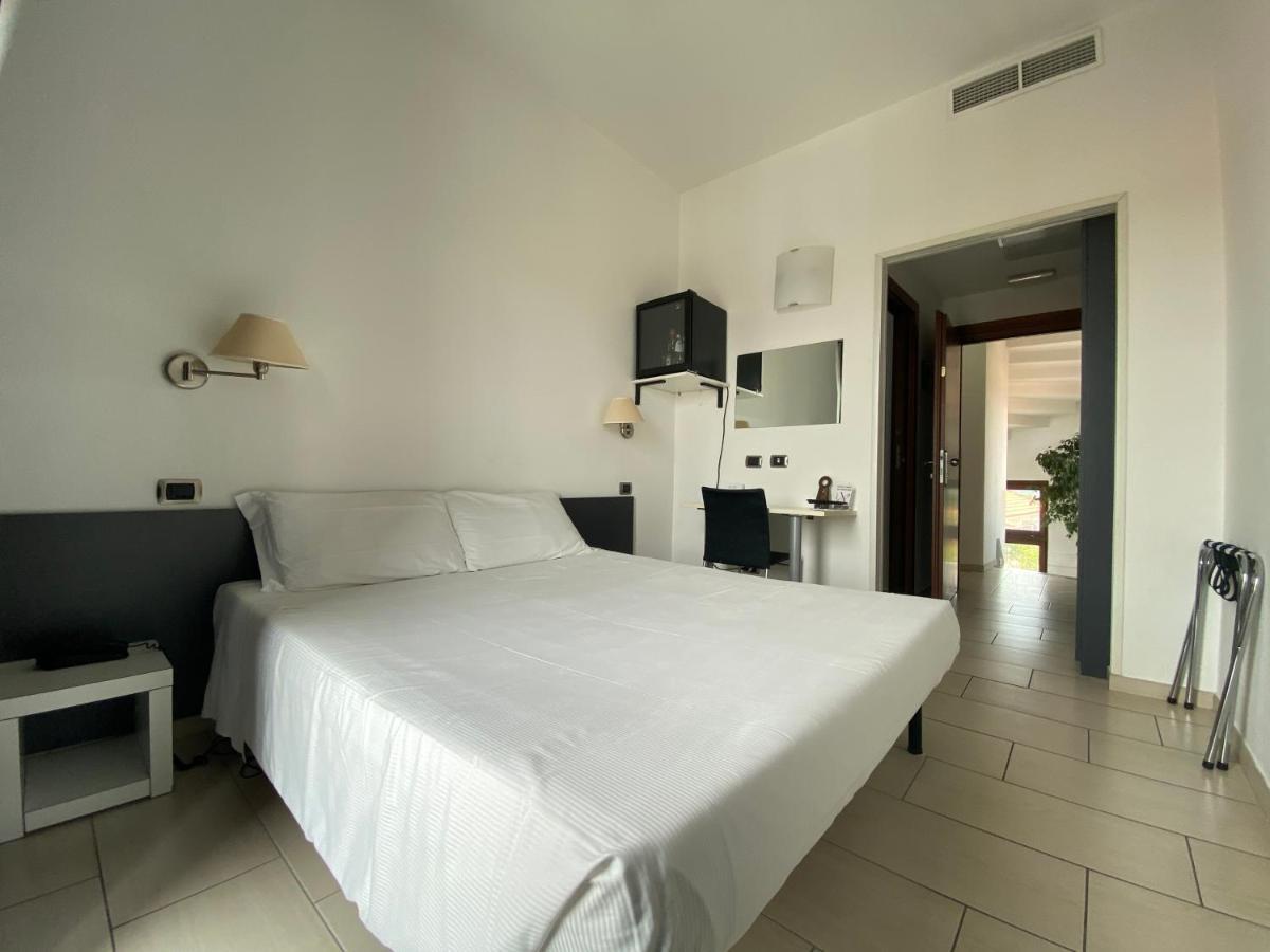 Hotel La Locanda Cadrezzate Eksteriør billede